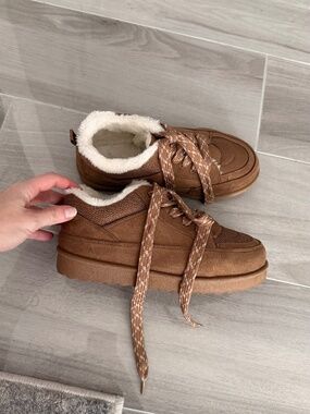 Ardene warm brown & white sneakers
